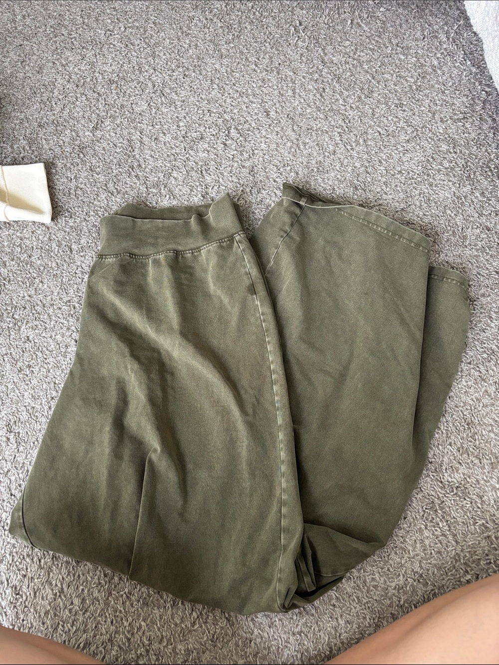 Aerie Olive Green Casual flare leggings